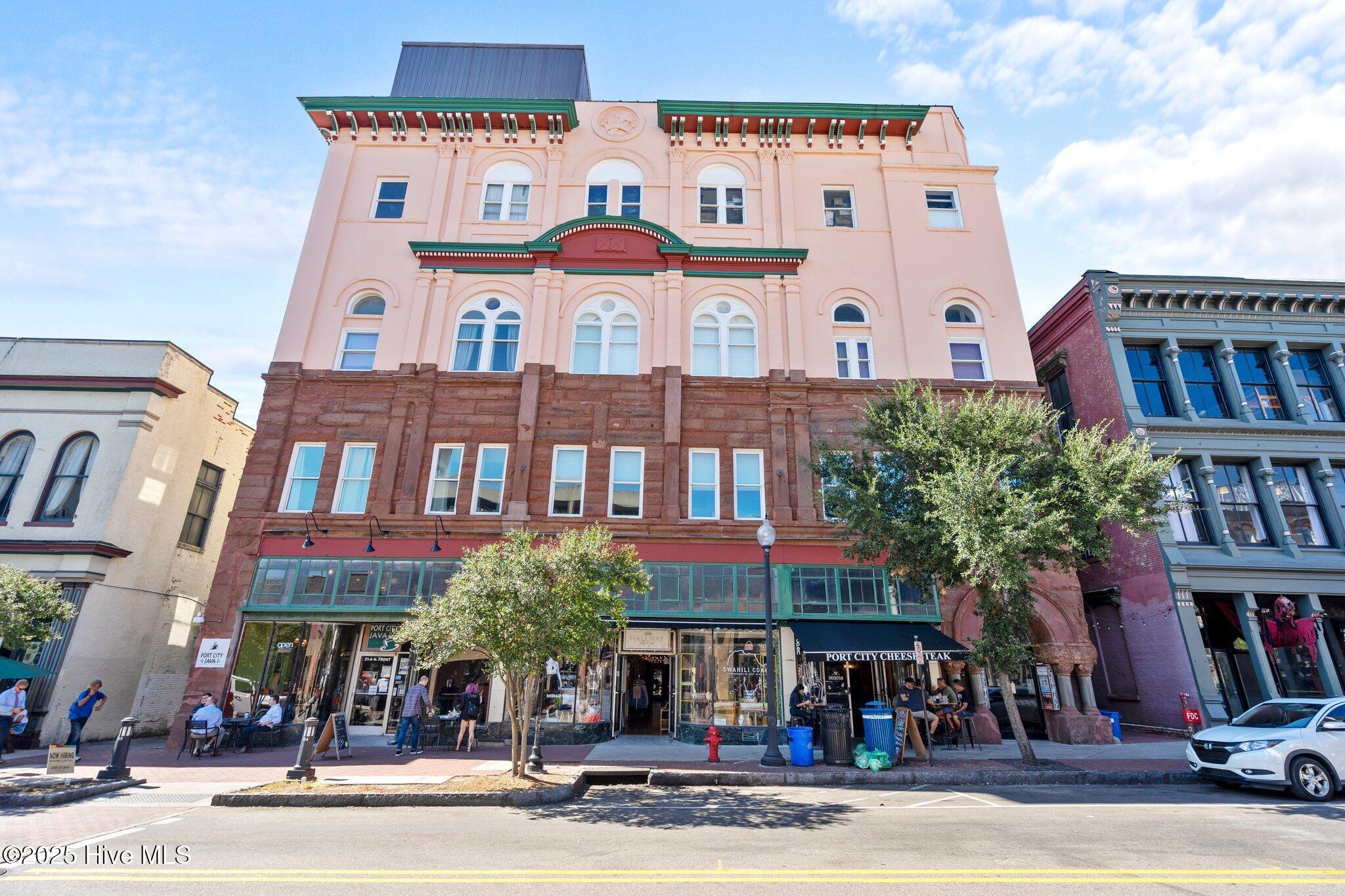 21 North Front Street, Unit 3B1 Wilmington, NC 28401 - Photo 30 of 30 30-building_across_street