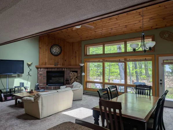 $534,500 | 11 Cascade Drive, Unit 288, North Woodstock, NH 03262