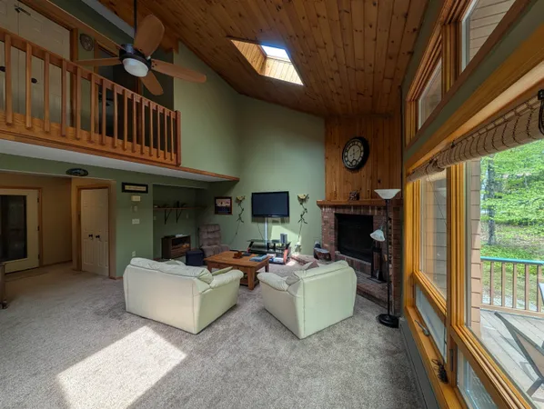 $534,500 | 11 Cascade Drive, Unit 288, North Woodstock, NH 03262