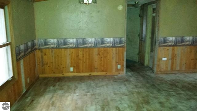 5816 West Dopp Road Shepherd, MI 48883 - Photo 7 of 17 1794448-6.JPG