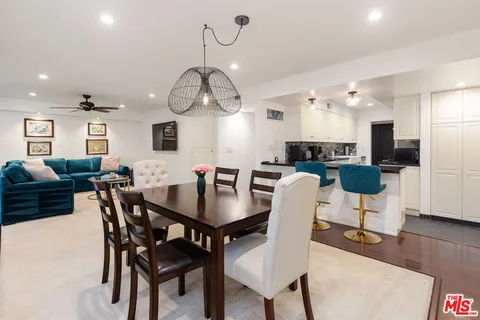 $707,000 | 6708 Hillpark Drive, Unit 302, Los Angeles, CA 90068