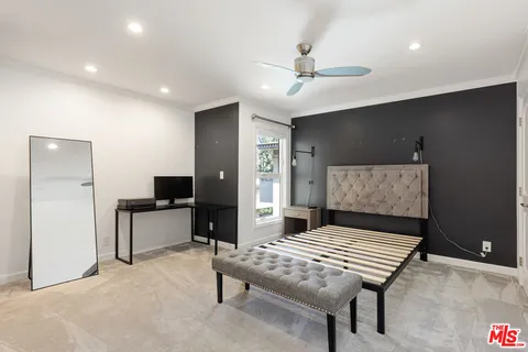 $707,000 | 6708 Hillpark Drive, Unit 302, Los Angeles, CA 90068