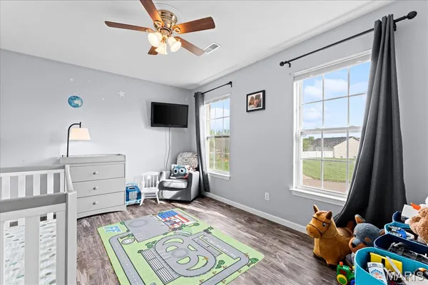 $355,000 | 808 Fieldview Drive, Smithton, IL 62285