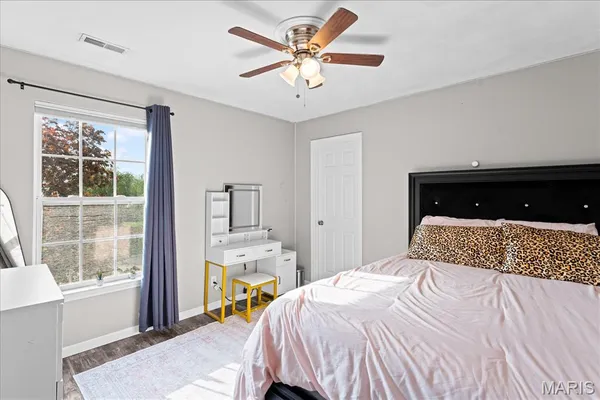 $355,000 | 808 Fieldview Drive, Smithton, IL 62285