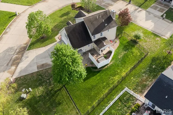 $355,000 | 808 Fieldview Drive, Smithton, IL 62285