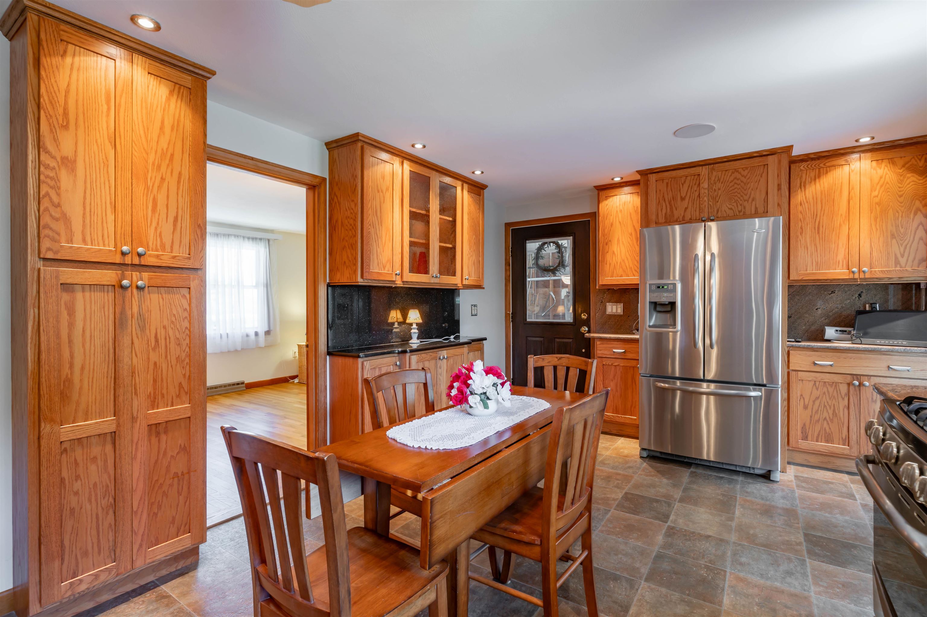 6 Aztec Road Nashua, NH 03063 - Photo 13 of 29