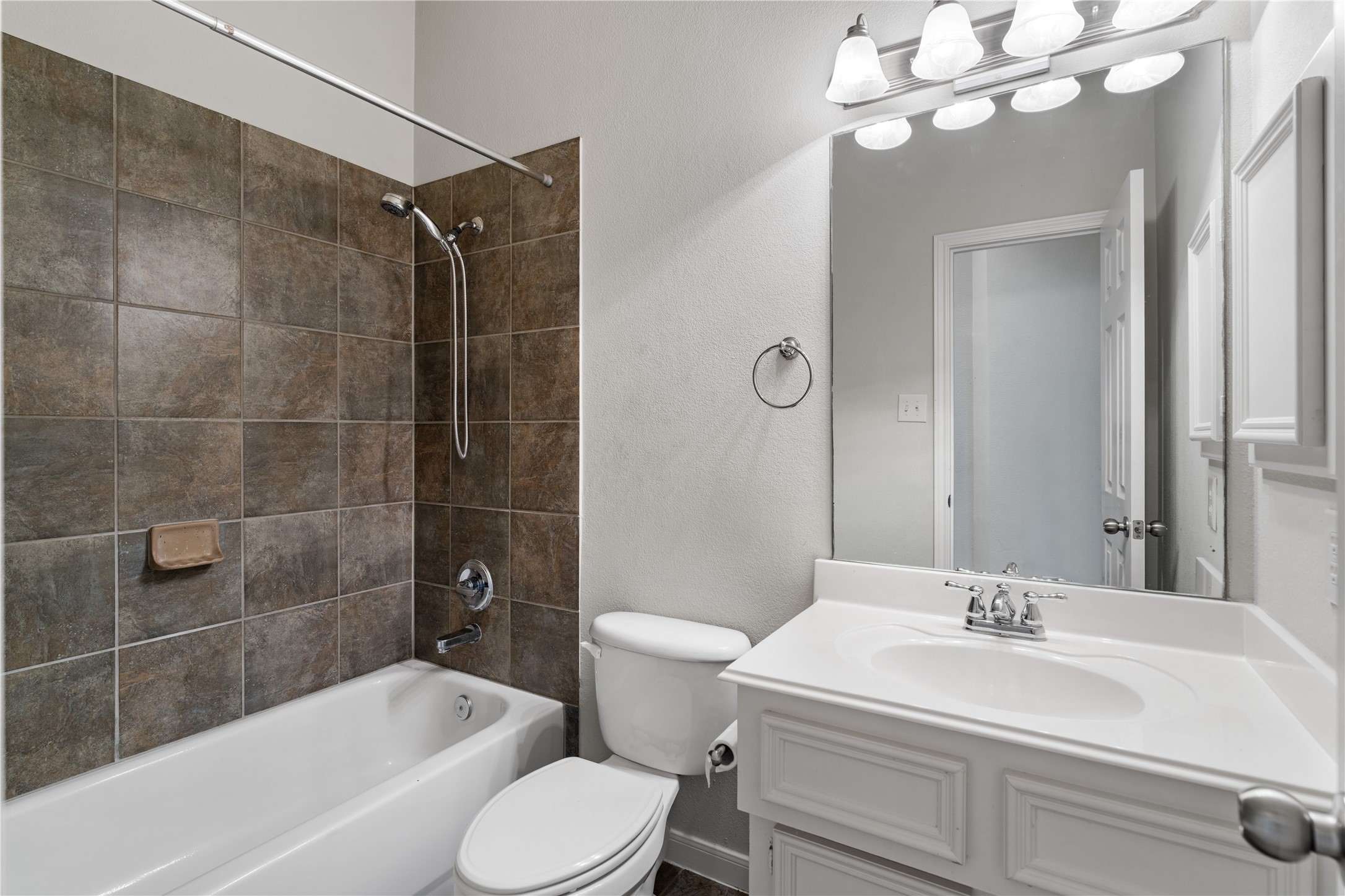 25827 Austin Springs Spring, TX 77373 - Photo 25 of 34 Secondary bathroom upstairs