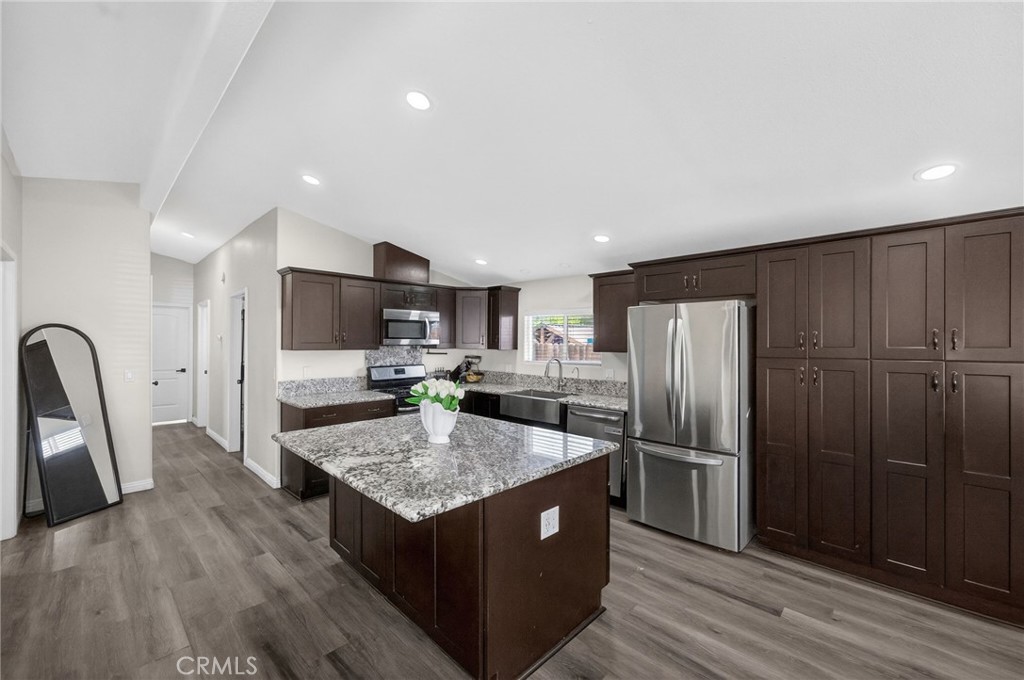 34653 The Farm Road Wildomar, CA 92595 - Photo 12 of 54