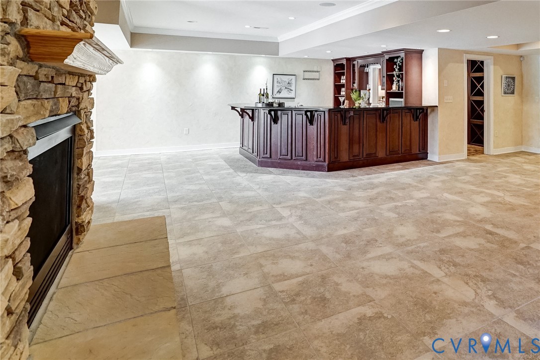 504 Hunt Field Road Manakin-Sabot, VA 23103 - Photo 40 of 60 Rec room and bar