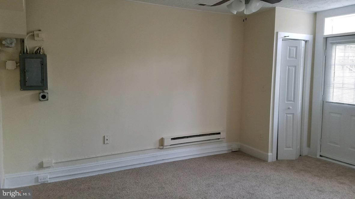 3820 Church Road Ellicott City, MD 21043 - Photo 20 of 24 3818 Living Room