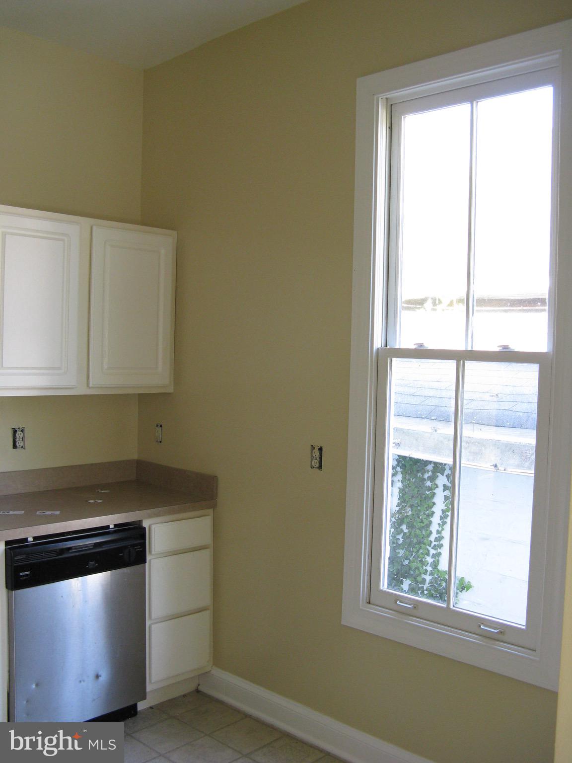 3820 Church Road Ellicott City, MD 21043 - Photo 7 of 24 3820 Unit A Kitchen