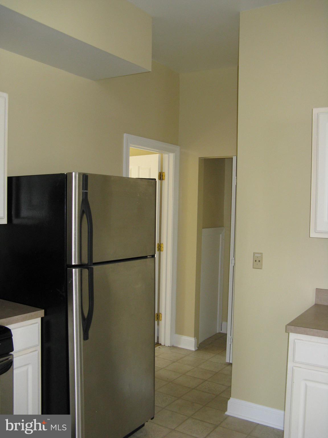 3820 Church Road Ellicott City, MD 21043 - Photo 8 of 24 3820 Unit A Kitchen