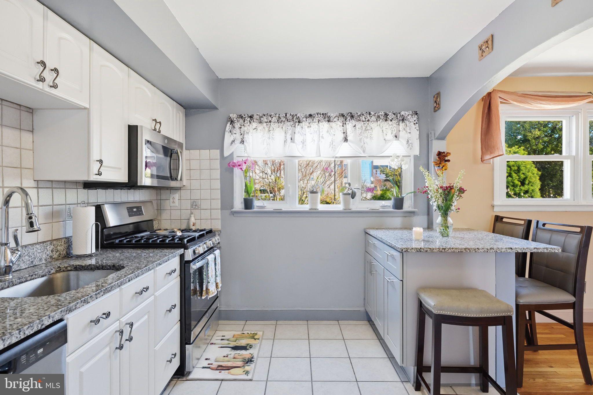 1119 Kent Lane Philadelphia, PA 19115 - Photo 16 of 38