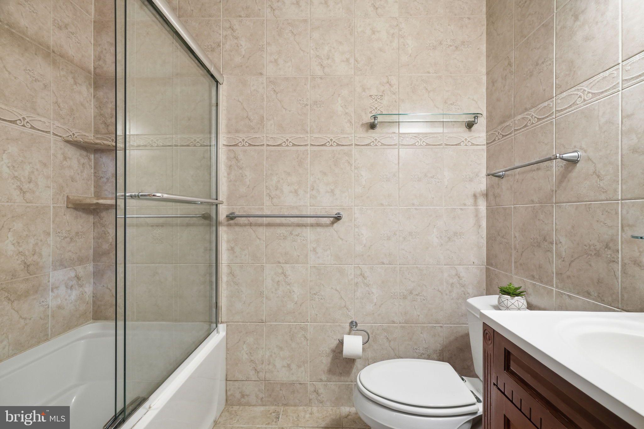 1119 Kent Lane Philadelphia, PA 19115 - Photo 17 of 38