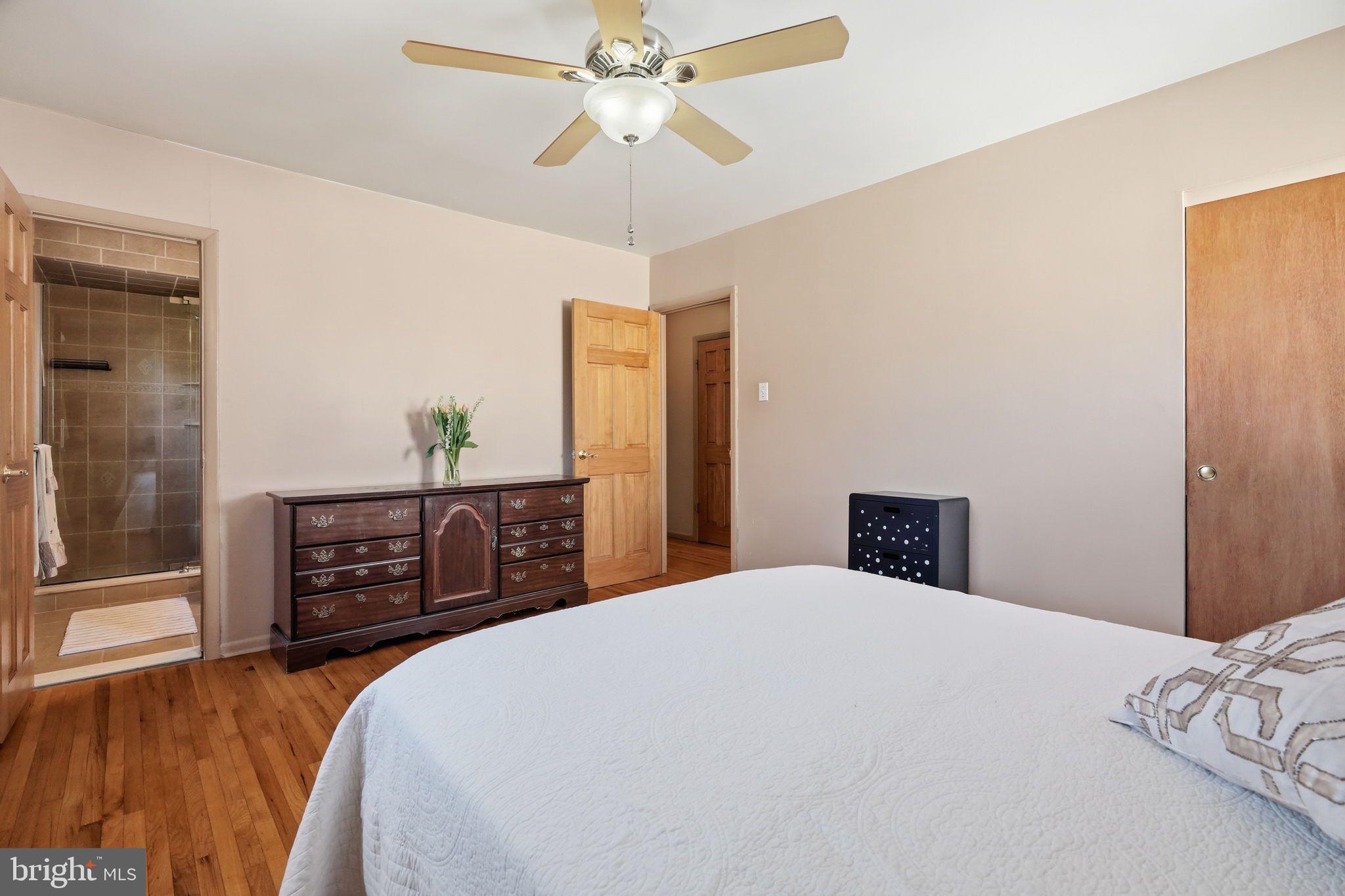 1119 Kent Lane Philadelphia, PA 19115 - Photo 22 of 38