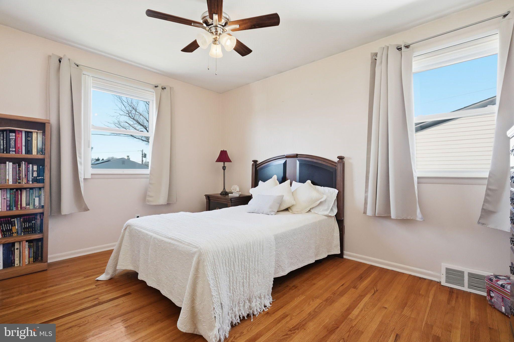 1119 Kent Lane Philadelphia, PA 19115 - Photo 25 of 38