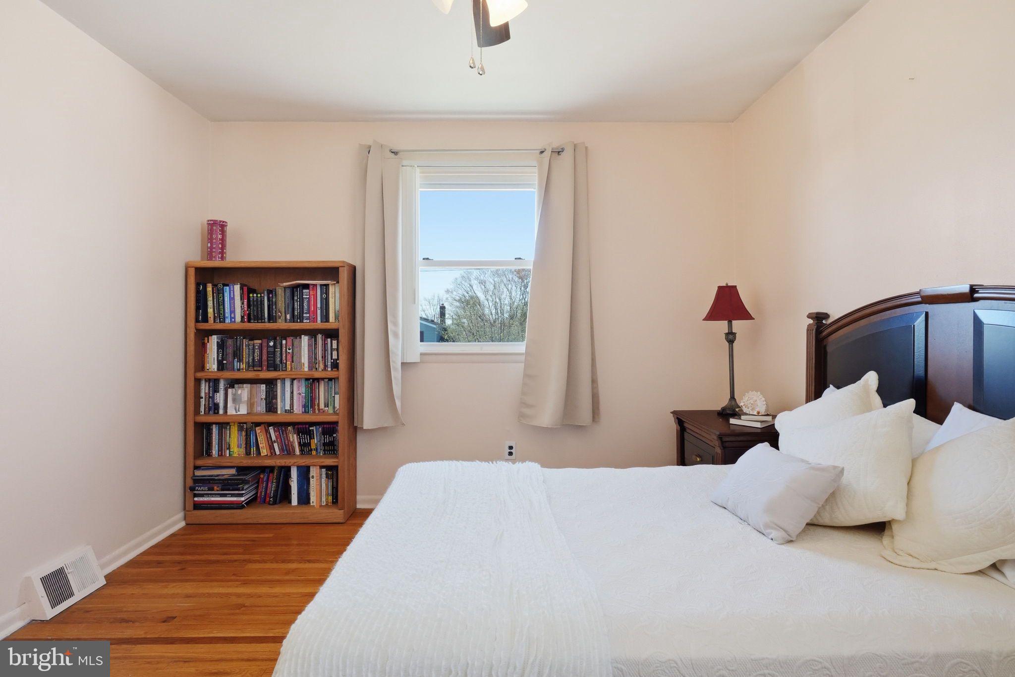 1119 Kent Lane Philadelphia, PA 19115 - Photo 26 of 38