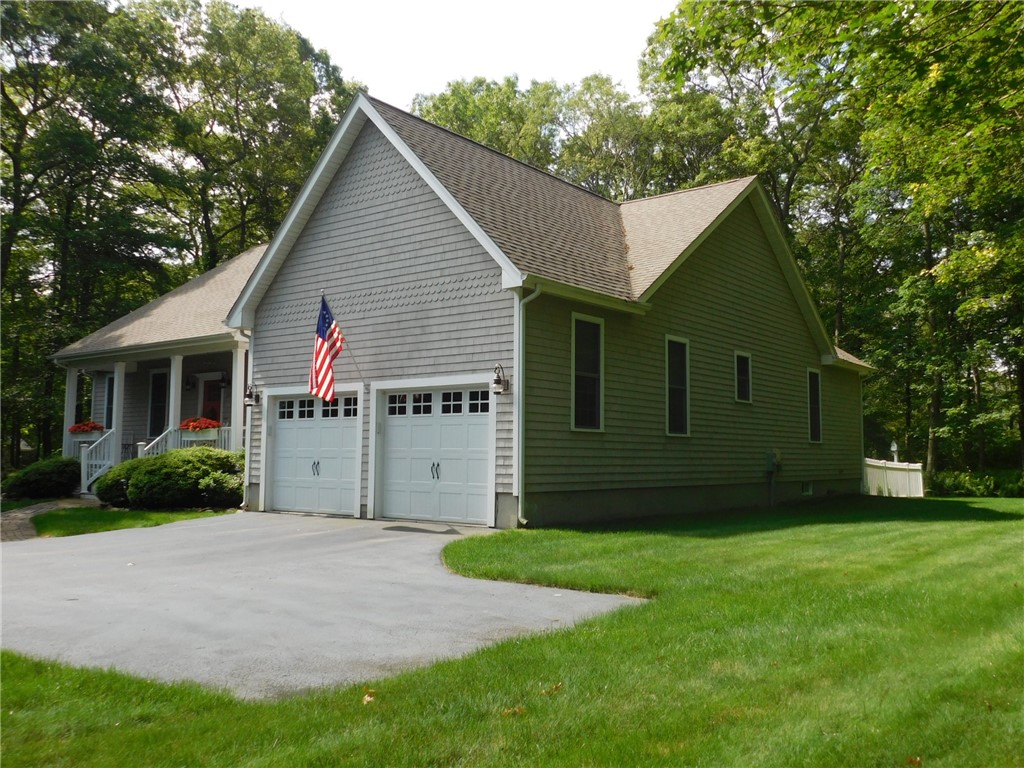 32 Preservation Drive Exeter, RI 02874 - Photo 7 of 47