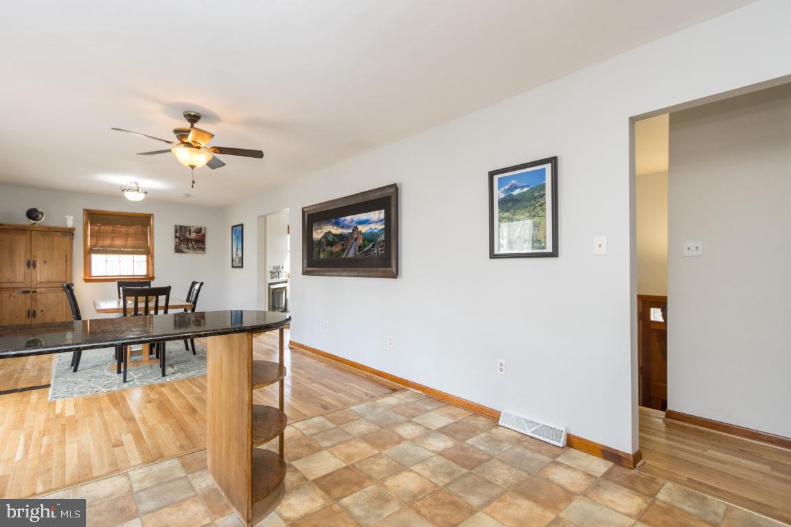 2127 Woodview Road Finksburg, MD 21048 - Photo 15 of 57