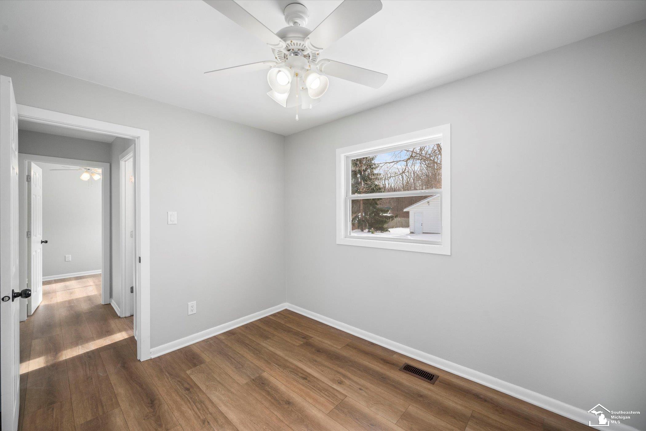 2933 West Dean Road Lambertville, MI 48144 - Photo 17 of 35 50199139-c6a13bff-a4d6-4091-9393-43c8ab7bc1b9.JPG