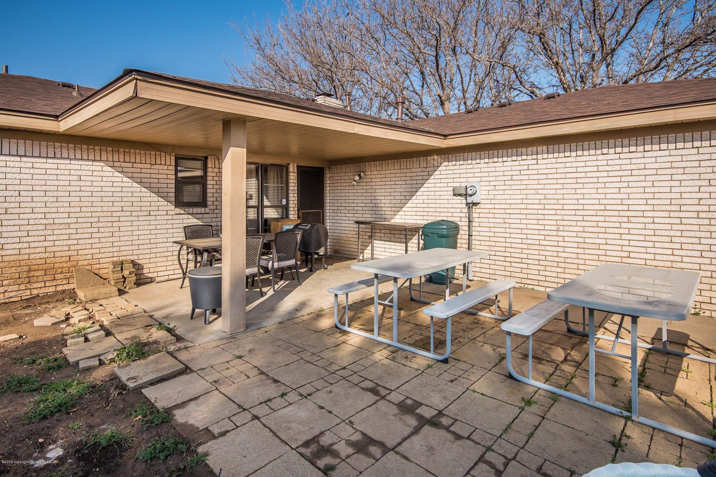6701 Falcon Road Amarillo, TX 79109 - Photo 21 of 25 021_Back Yard-2