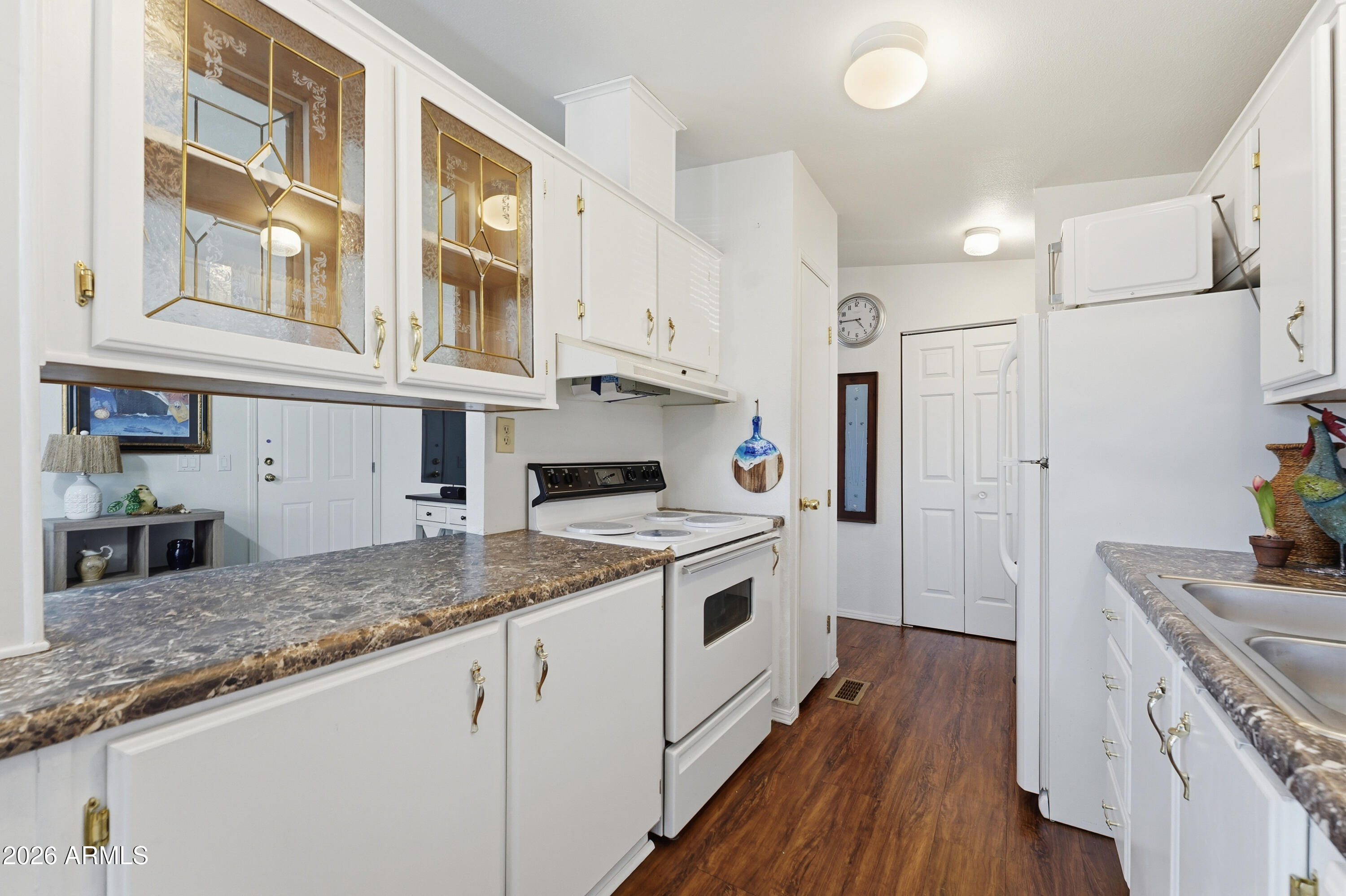 5735 East McDowell Road, Unit 221 Mesa, AZ 85215 - Photo 8 of 27 08-008-kitchen