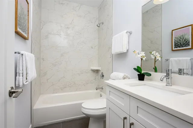 $3,400 | 3233 South Stewart Avenue, Chicago, IL 60616