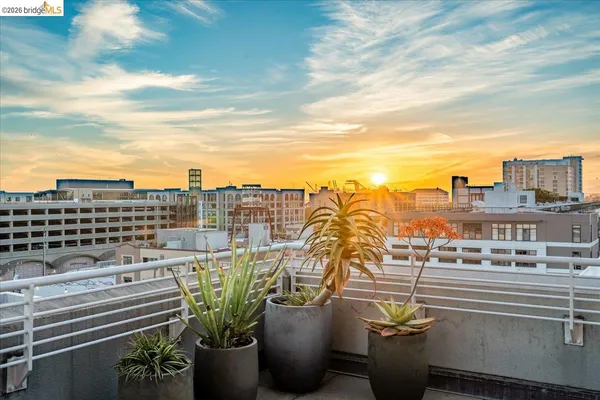 $1,175,000 | 201 4th Street, Unit 601, Oakland, CA 94607
