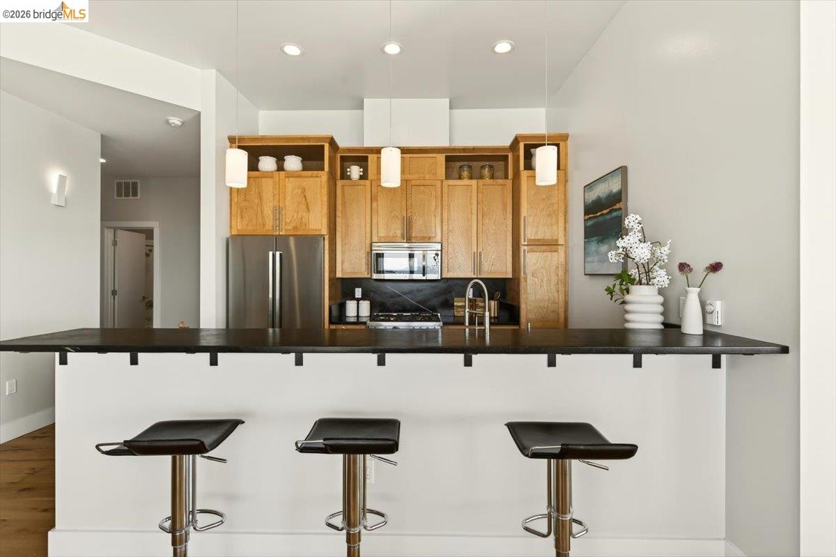 201 4th Street, Unit 601 Oakland, CA 94607 - Photo 22 of 58