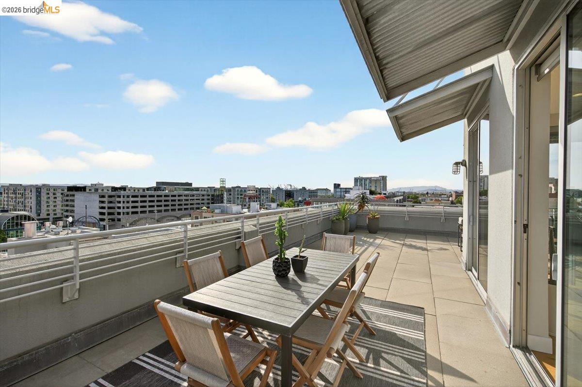 201 4th Street, Unit 601 Oakland, CA 94607 - Photo 39 of 58