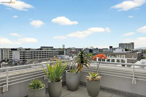 $1,175,000 | 201 4th Street, Unit 601, Oakland, CA 94607