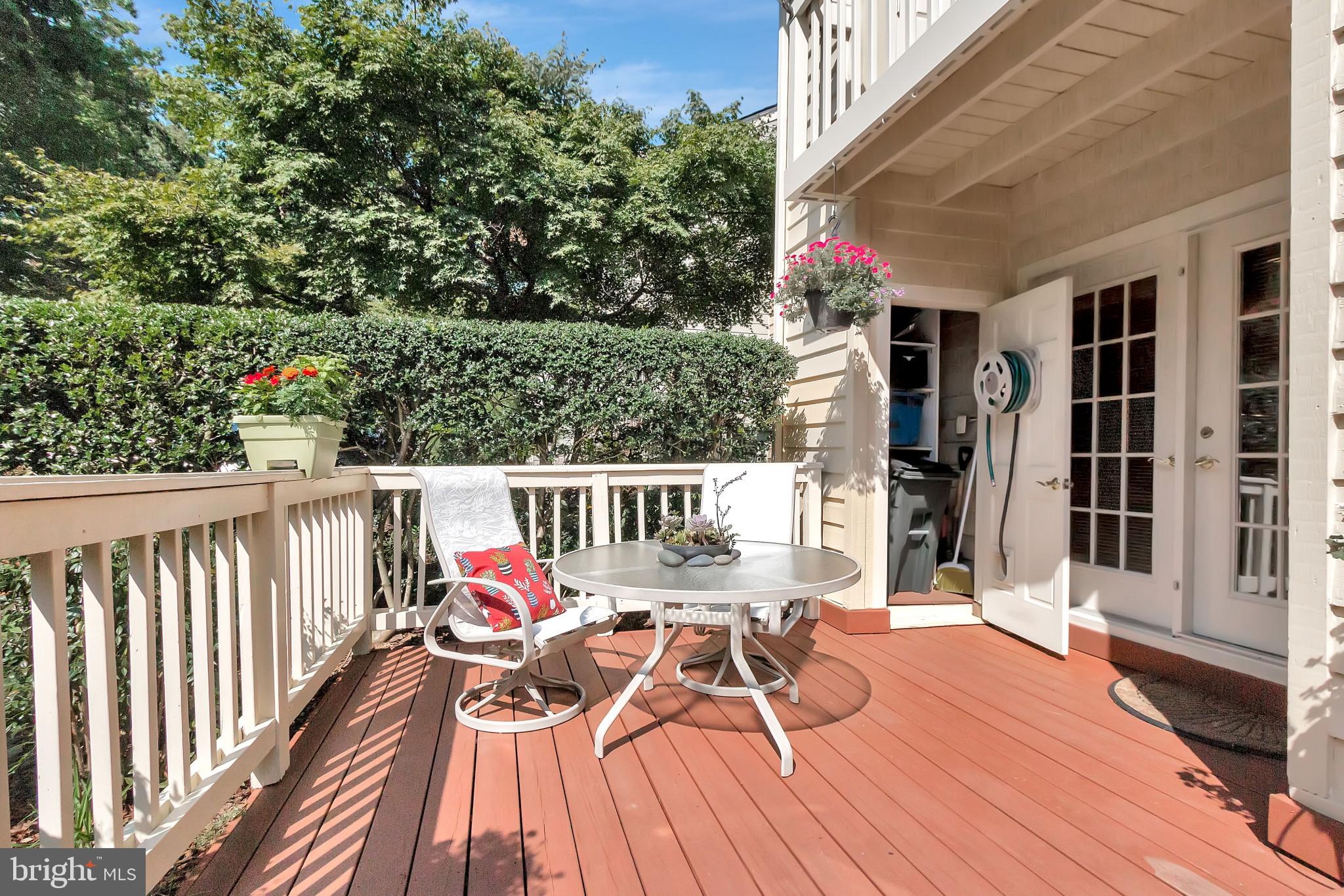 11115 Watermans Drive Reston, VA 20191 - Photo 15 of 42 Main Level Deck