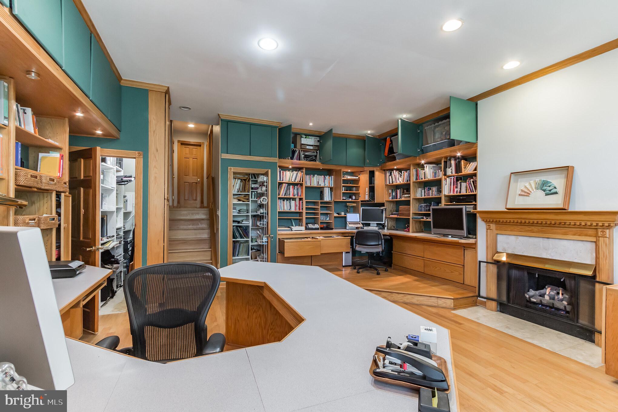 11115 Watermans Drive Reston, VA 20191 - Photo 30 of 42 Rereation Room/Office