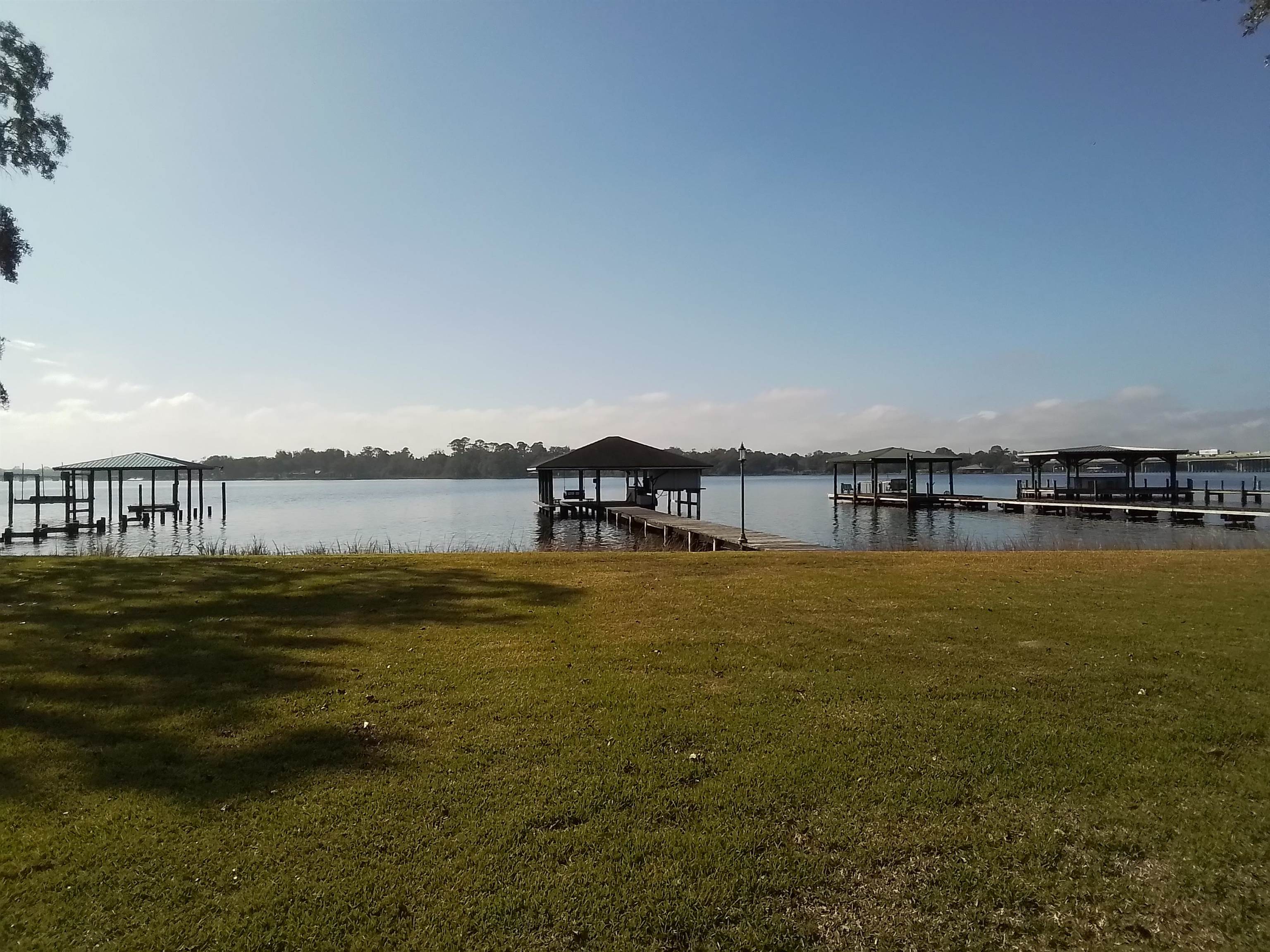 450 Broward Road Jacksonville, FL 32218 - Photo 3 of 13 a view of a ocean with houses