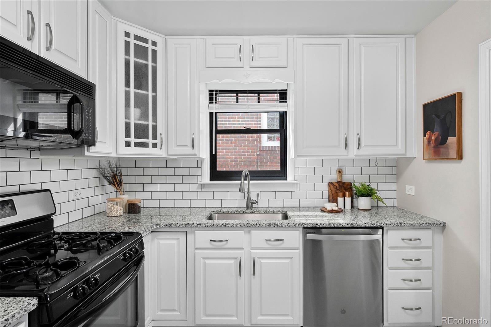 2550 Glencoe Street Denver, CO 80207 - Photo 13 of 32