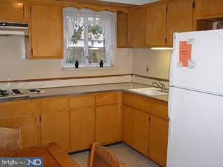 59 Albemarle Road Hamilton, NJ 08690 - Photo 4 of 6