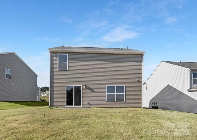 $329,000 | 1065 20th Avenue Loop Southeast, Newton, NC 28658