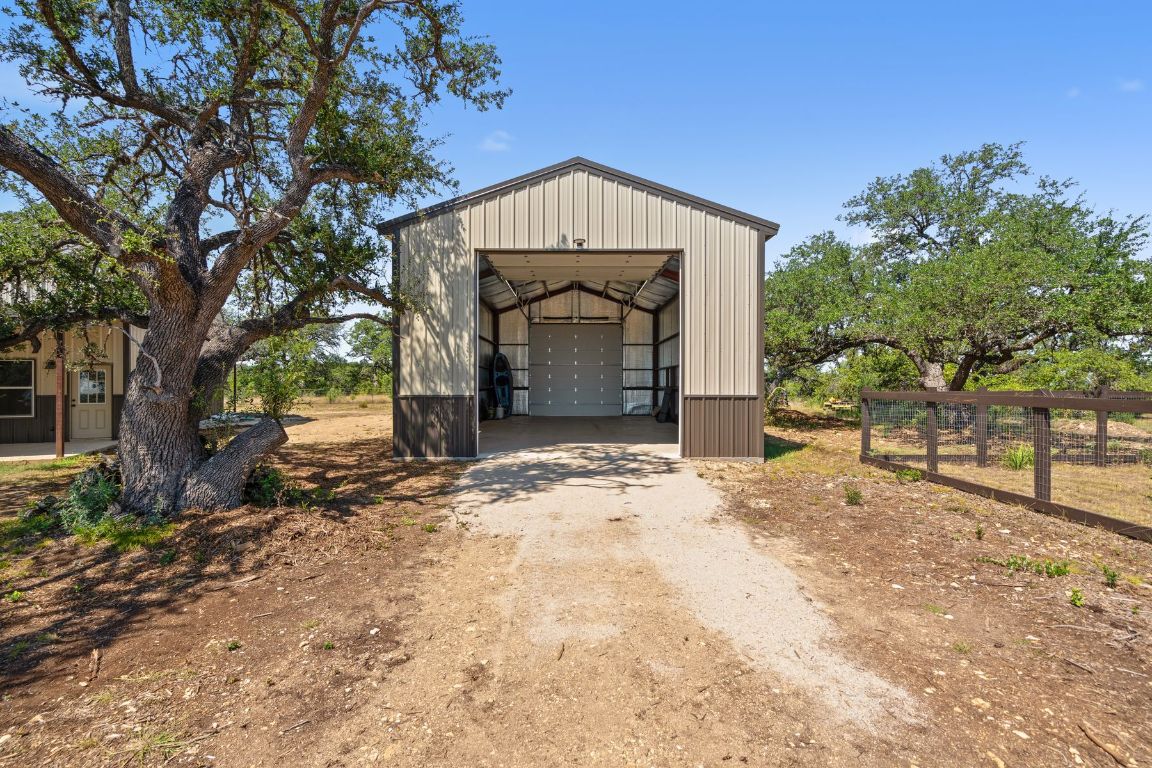 291 Southwick Ranch Road Johnson City, TX 78636 - Photo 38 of 40 View of RV garage