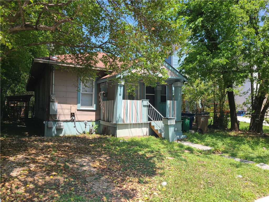 a house that has a tree in it