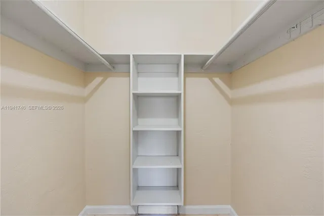 $240,000 | 8607 Southwest 68th Court, Unit 5, Pinecrest, FL 33156