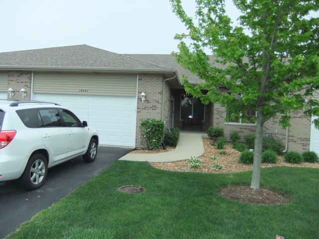 19242 104th Avenue Mokena, IL 60448 - Photo 1 of 18