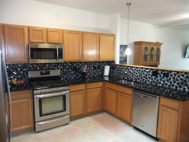 19242 104th Avenue Mokena, IL 60448 - Photo 7 of 18