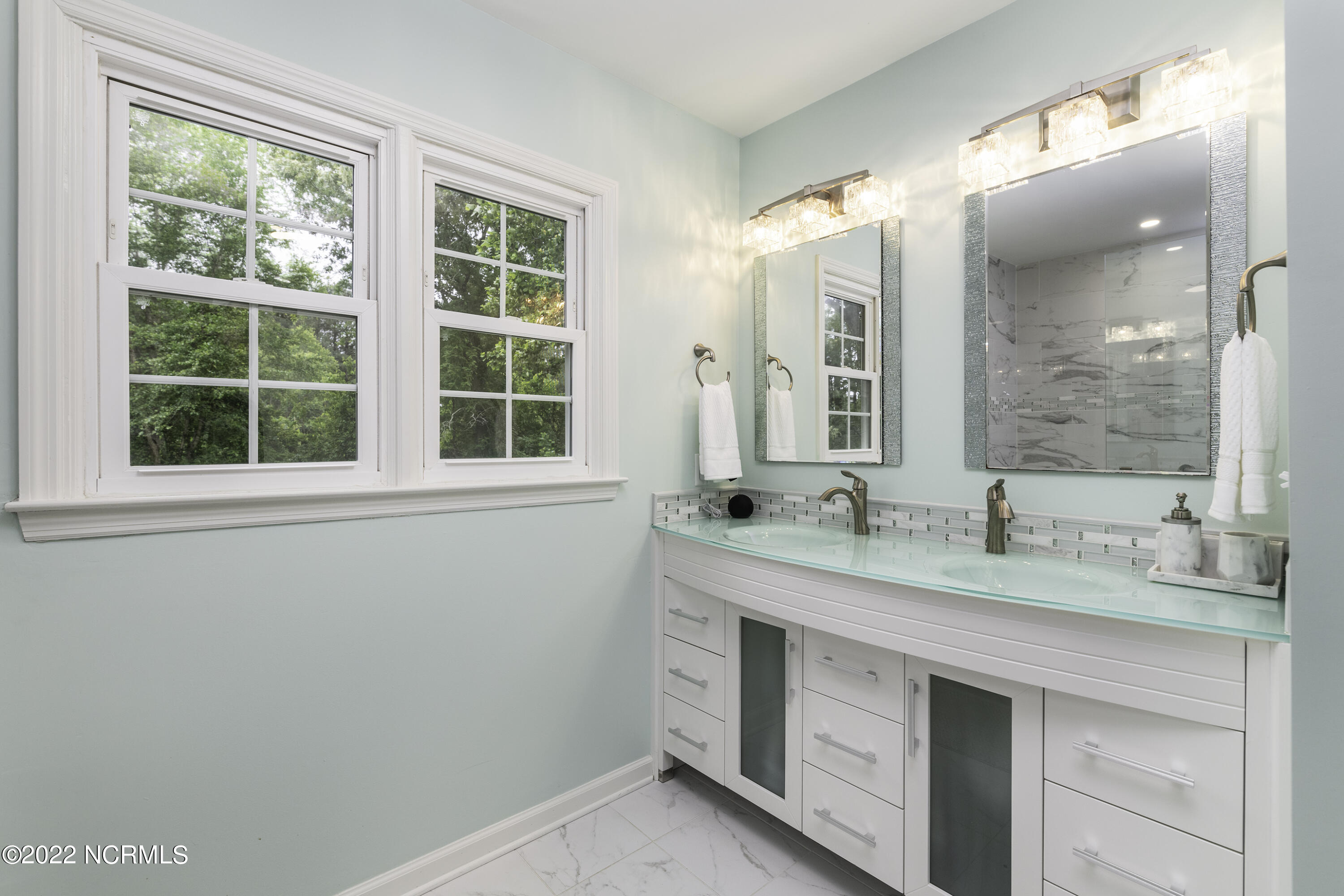 558 Deer Run Road New Bern, NC 28562 - Photo 27 of 60 Dual Sink Vanity