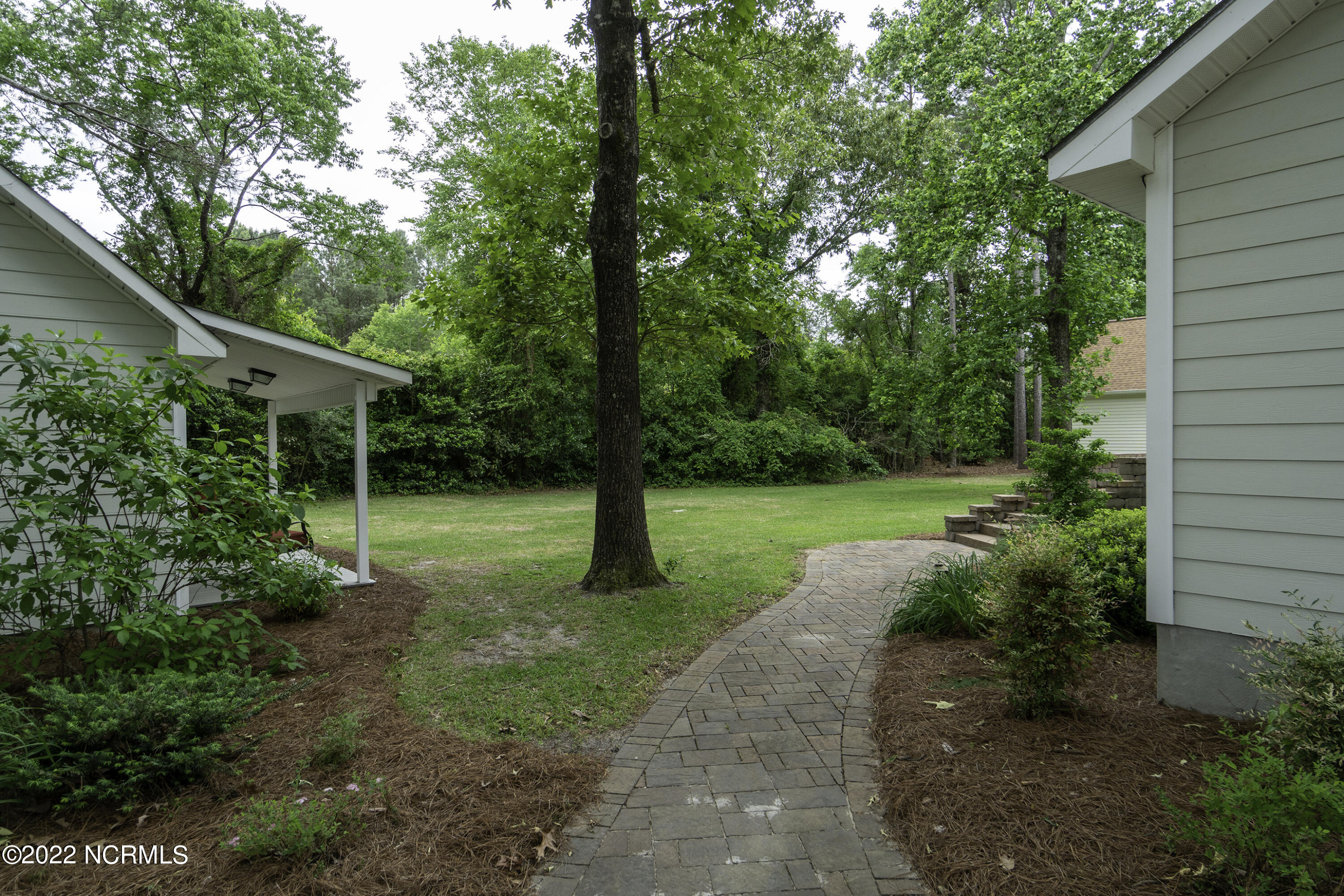 558 Deer Run Road New Bern, NC 28562 - Photo 36 of 60 Path to Backyard