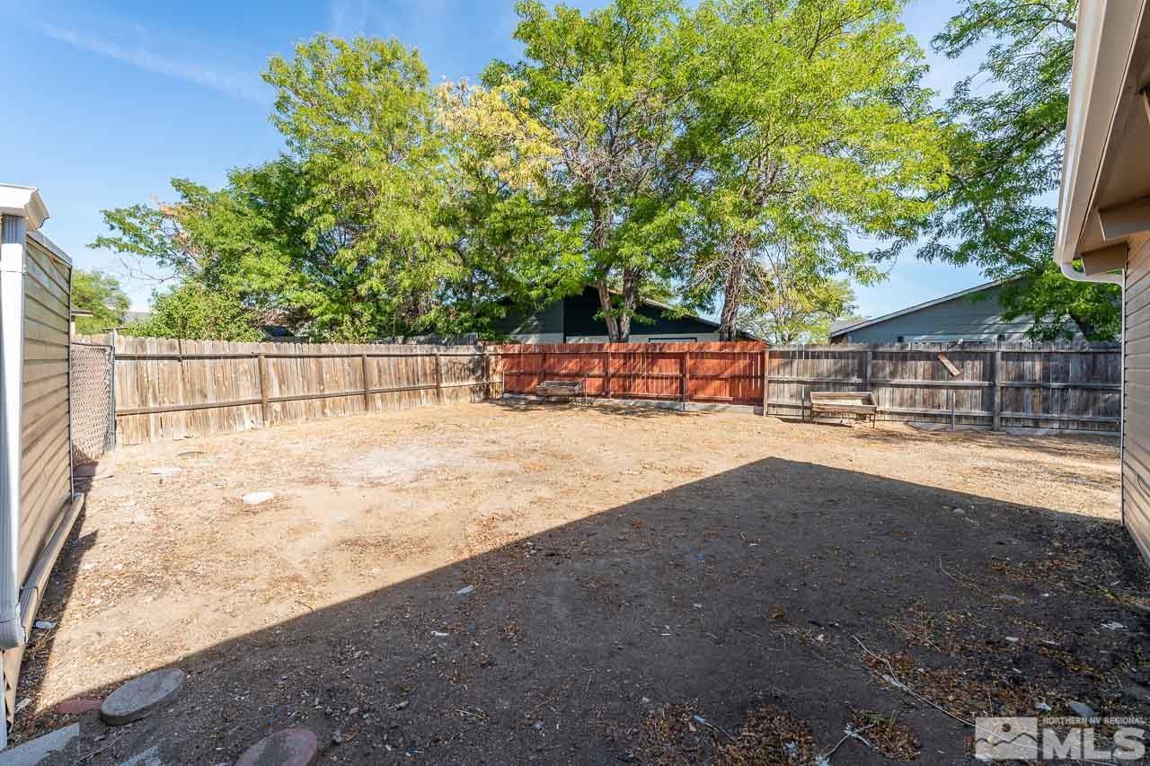 13162 Mt Logan Street Reno, NV 89506 - Photo 18 of 22 Photo 18