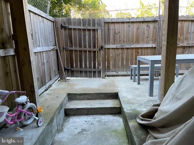 $3,300 | 1322 Ridge Place Southeast, Washington, DC 20020