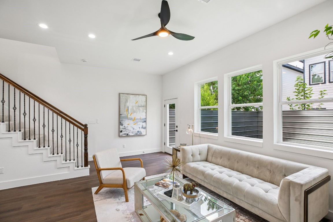 6809 Conley Street, Unit A Houston, TX 77021 - Photo 3 of 25