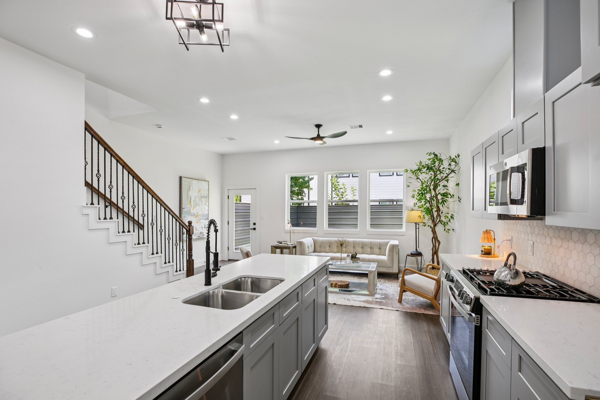 6809 Conley Street, Unit A Houston, TX 77021 - Photo 9 of 25