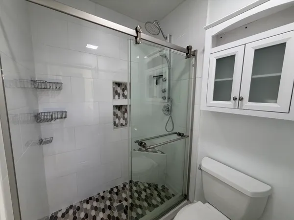 $2,400 | 104 Lakewood Drive, Unit 21C, Jupiter, FL 33458