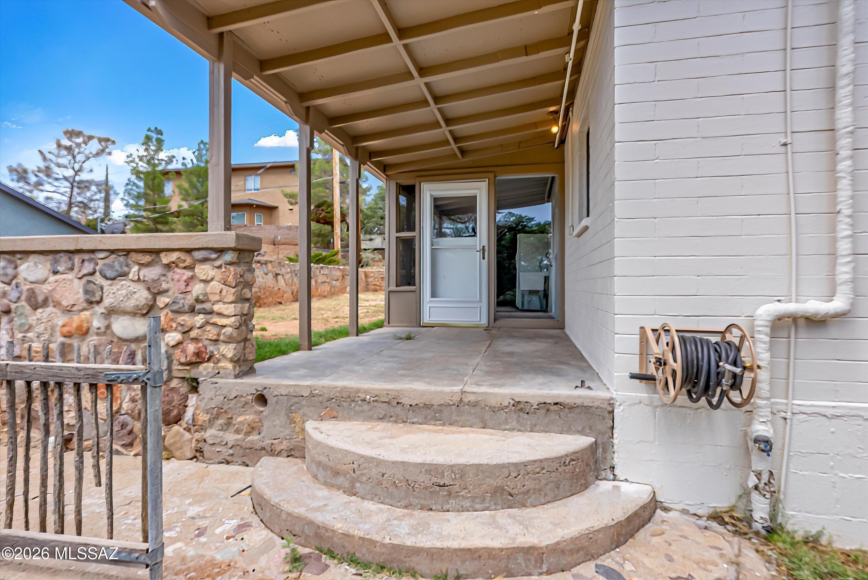 730 North Robles Road Oracle, AZ 85623 - Photo 27 of 28 27-Front Entrance